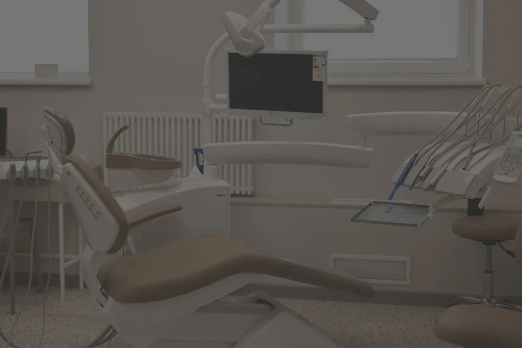 Хірургічний кабінет у стоматологічній клініці DC Center — комплексна стоматологія у Рівному